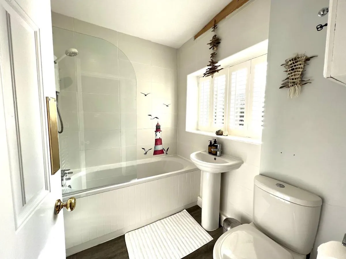 Church View A First Floor Apartment In The Heart Of Historic Topsham United Kingdom