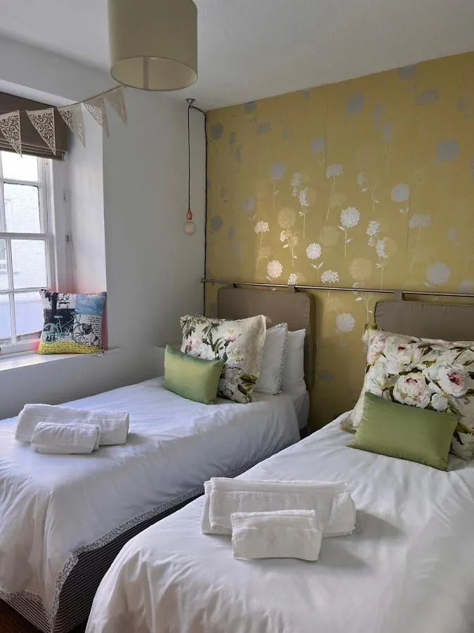Church View A First Floor Apartment In The Heart Of Historic Topsham
