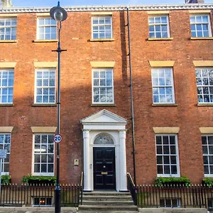 https://velvet-apartments-leeds-10-park-square-east.yorkshirehotels.net
